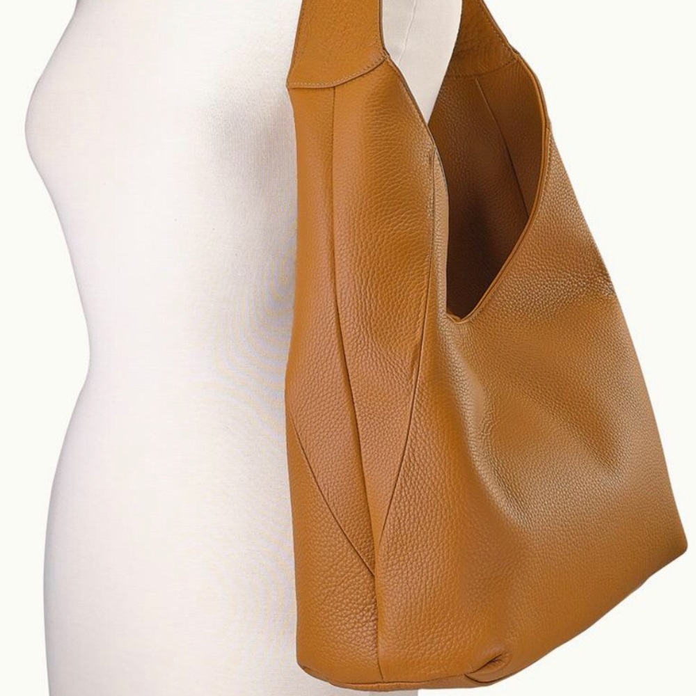 GIGI NEW YORK HOBO
